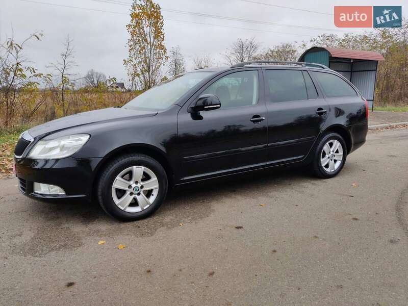 Универсал Skoda Octavia 2012 в Барышевке