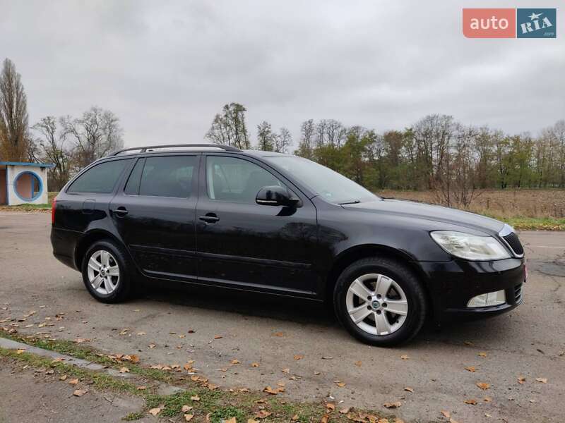 Универсал Skoda Octavia 2012 в Барышевке