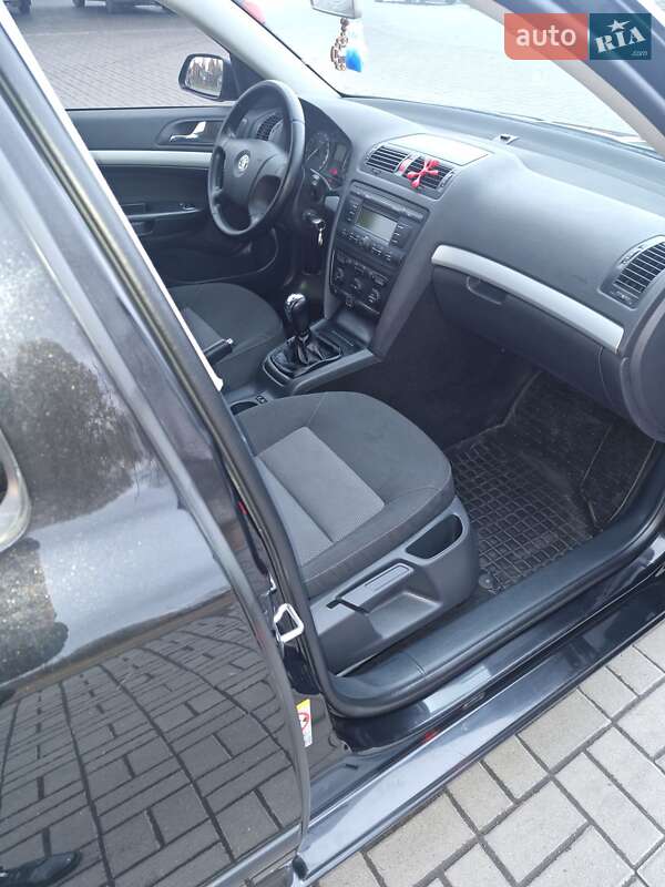 Лифтбек Skoda Octavia 2007 в Житомире