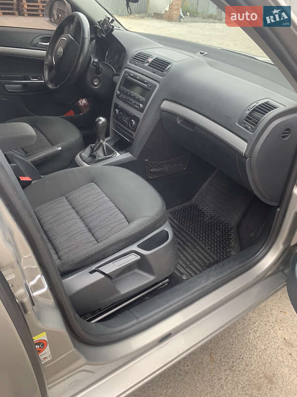 Ліфтбек Skoda Octavia 2009 в Рівному фото 11 Ліфтбек Skoda Octavia 2009 в Рівному