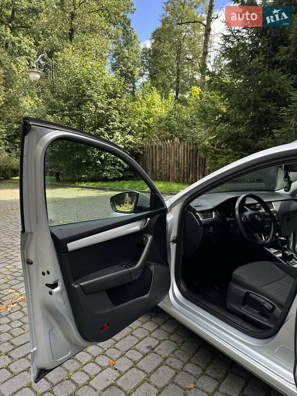 Універсал Skoda Octavia 2016 в Львові фото 16 Універсал Skoda Octavia 2016 в Львові