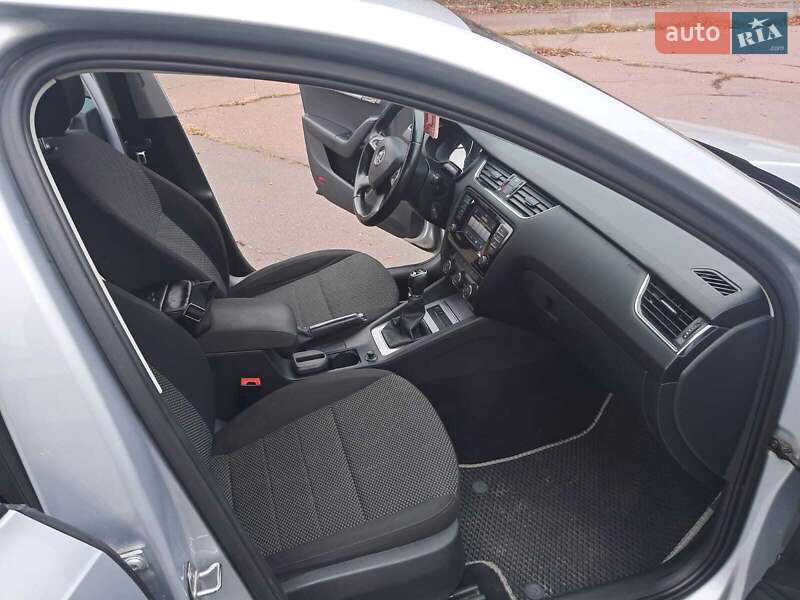 Универсал Skoda Octavia 2015 в Чернигове