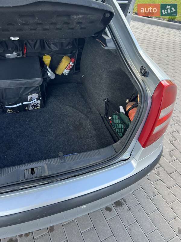 Лифтбек Skoda Octavia 2008 в Золочеве