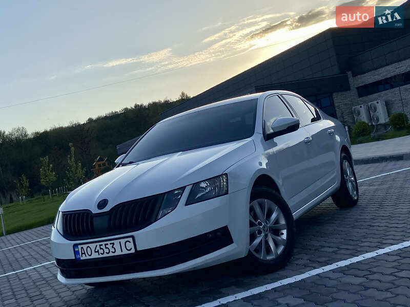 Лифтбек Skoda Octavia 2017 в Сваляве