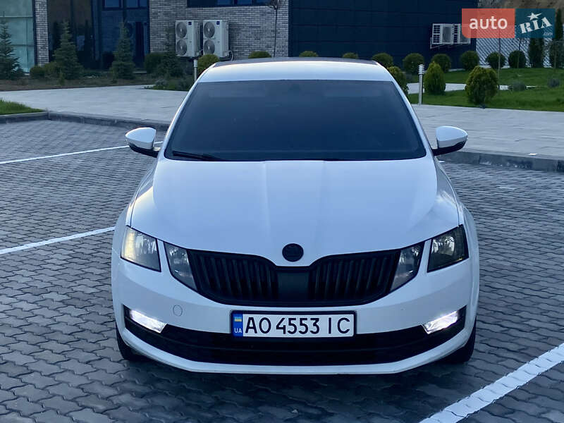 Лифтбек Skoda Octavia 2017 в Сваляве