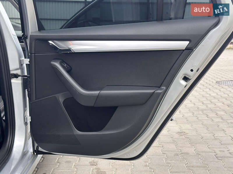 Универсал Skoda Octavia 2017 в Луцке