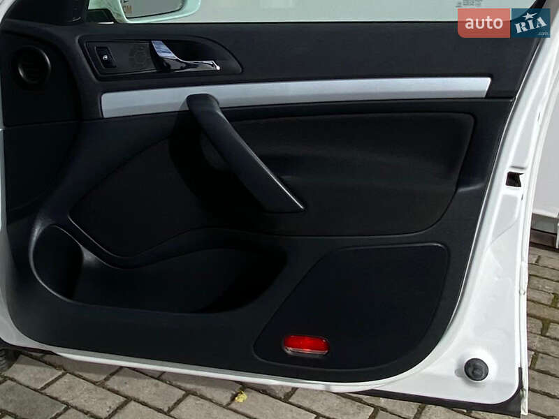 Універсал Skoda Octavia 2012 в Рівному