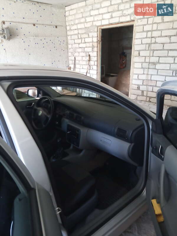 Лифтбек Skoda Octavia 1999 в Ровно