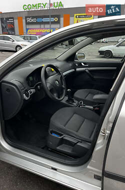 Ліфтбек Skoda Octavia 2004 в Полтаві