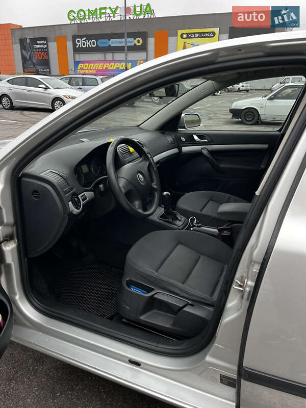 Лифтбек Skoda Octavia 2004 в Полтаве фото 6 Лифтбек Skoda Octavia 2004 в Полтаве