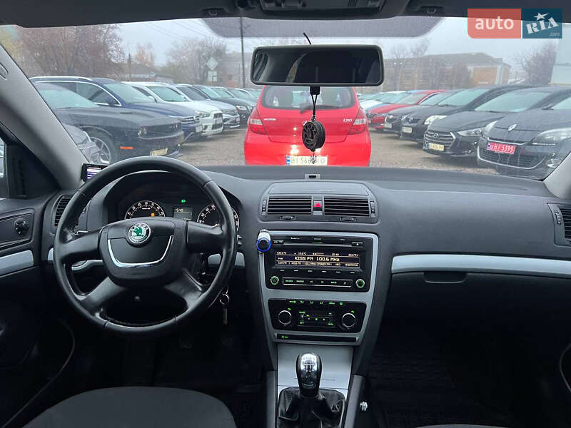 Универсал Skoda Octavia 2010 в Полтаве