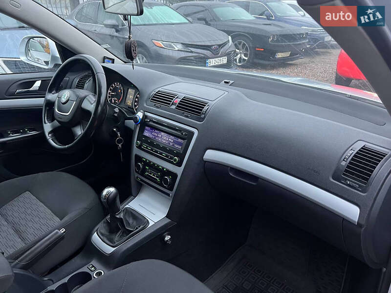 Универсал Skoda Octavia 2010 в Полтаве