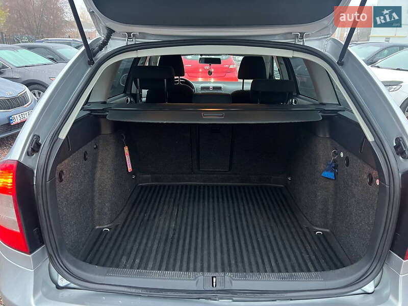 Универсал Skoda Octavia 2010 в Полтаве