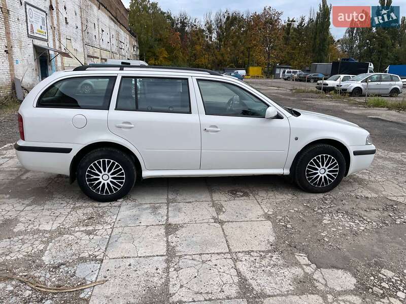 Універсал Skoda Octavia 2007 в Києві