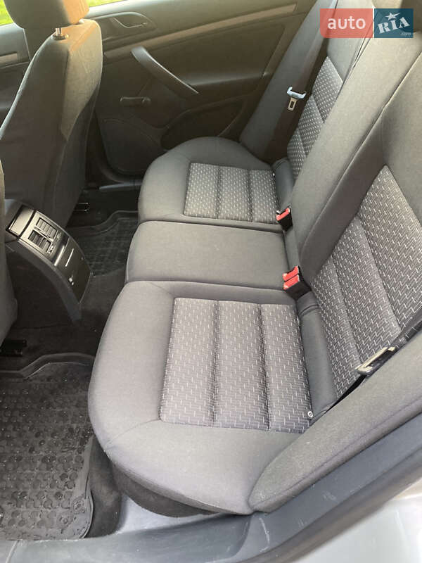 Лифтбек Skoda Octavia 2012 в Луцке фото 2 Лифтбек Skoda Octavia 2012 в Луцке