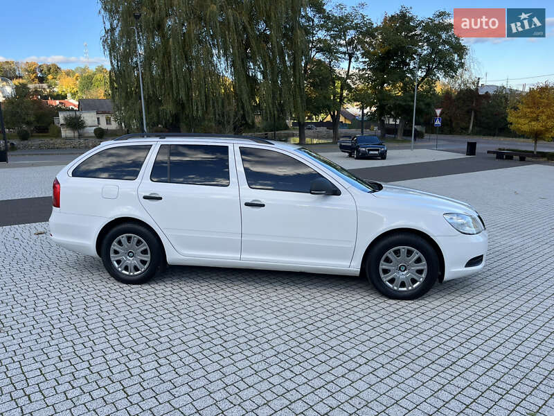Универсал Skoda Octavia 2010 в Львове