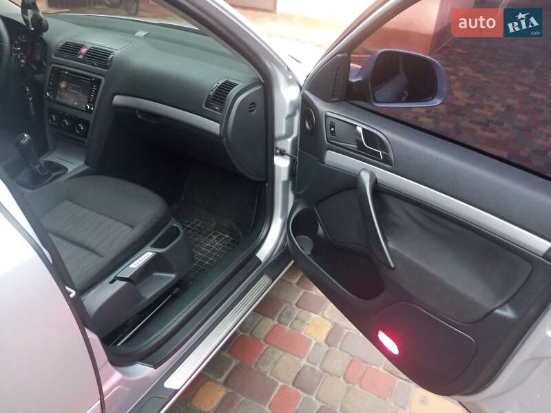 Ліфтбек Skoda Octavia 2011 в Ніжині фото 11 Ліфтбек Skoda Octavia 2011 в Ніжині
