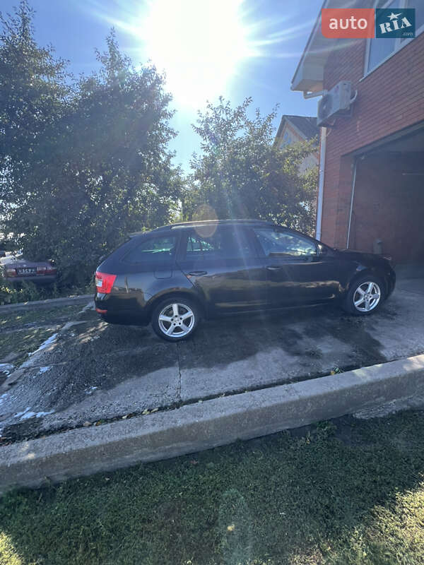 Универсал Skoda Octavia 2014 в Чернигове