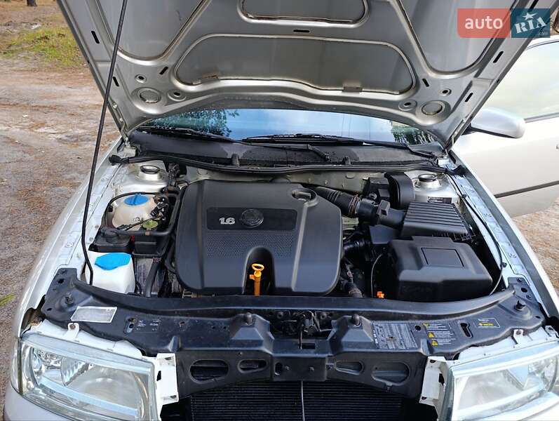 Универсал Skoda Octavia 2005 в Богодухове