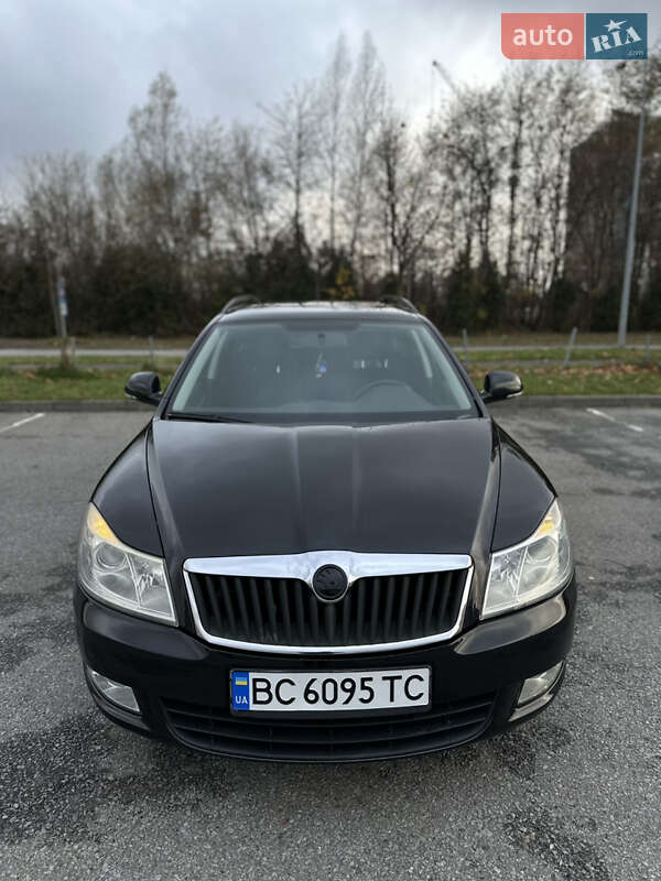 Универсал Skoda Octavia 2009 в Львове