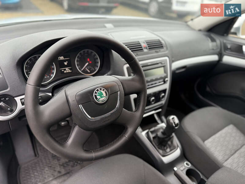 Лифтбек Skoda Octavia 2011 в Калуше фото 19 Лифтбек Skoda Octavia 2011 в Калуше