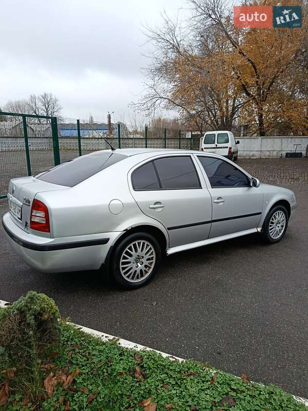 Лифтбек Skoda Octavia 2002 в Киеве