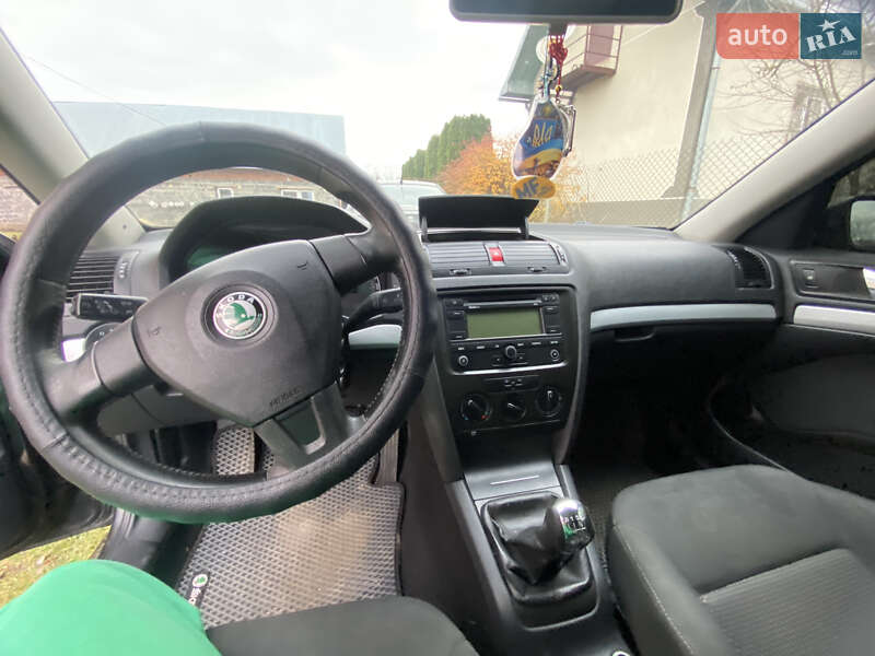 Лифтбек Skoda Octavia 2008 в Перемышлянах