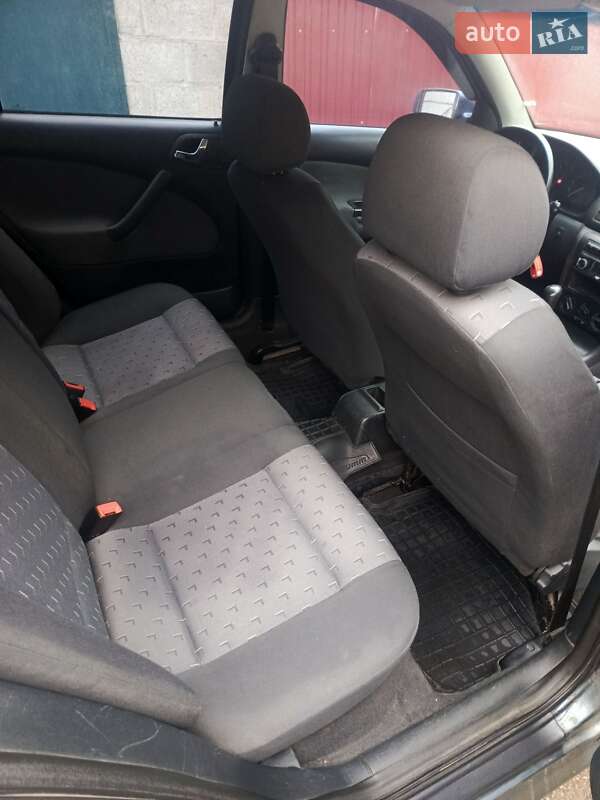 Лифтбек Skoda Octavia 2004 в Богуславе фото 7 Лифтбек Skoda Octavia 2004 в Богуславе