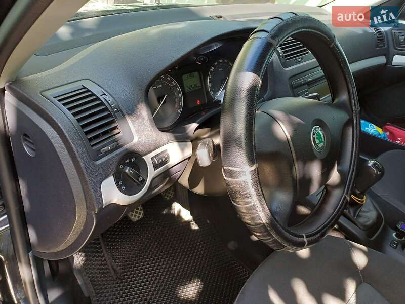 Лифтбек Skoda Octavia 2007 в Умани фото 2 Лифтбек Skoda Octavia 2007 в Умани