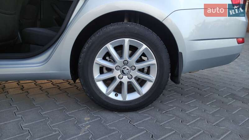 Универсал Skoda Octavia 2016 в Черновцах