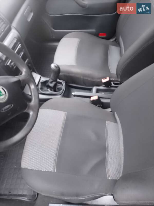 Лифтбек Skoda Octavia 2005 в Хусте