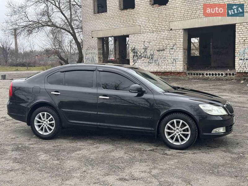 Ліфтбек Skoda Octavia 2010 в Житомирі