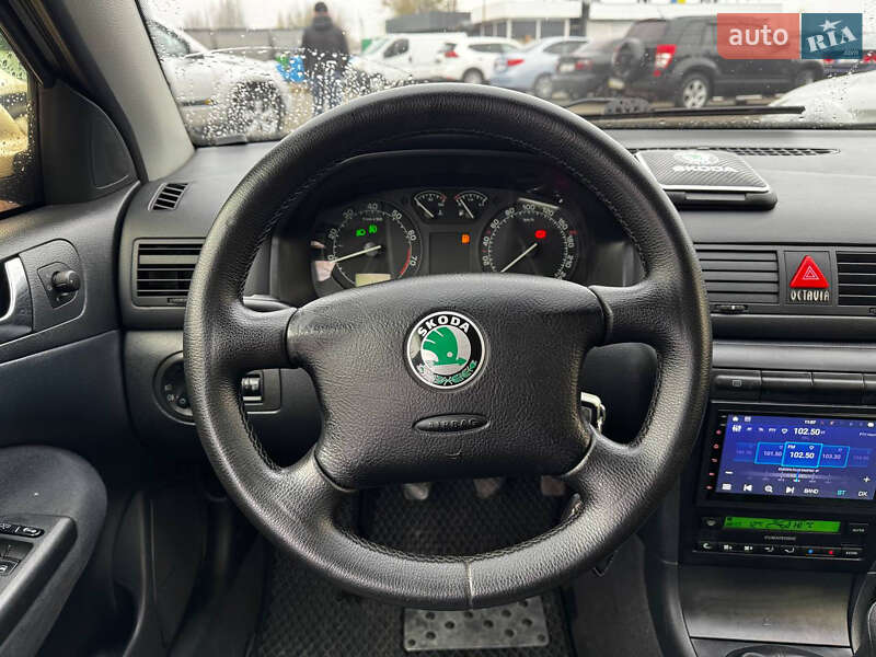 Лифтбек Skoda Octavia 2005 в Днепре