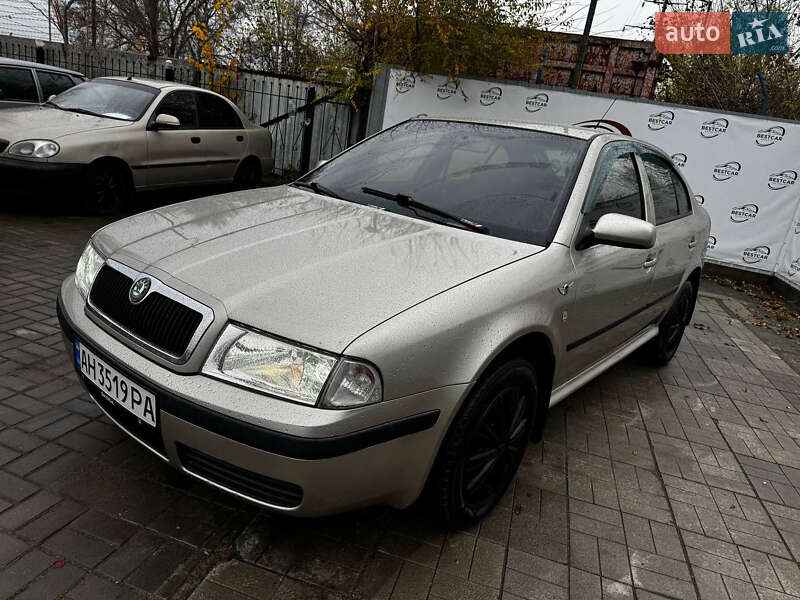 Лифтбек Skoda Octavia 2005 в Днепре