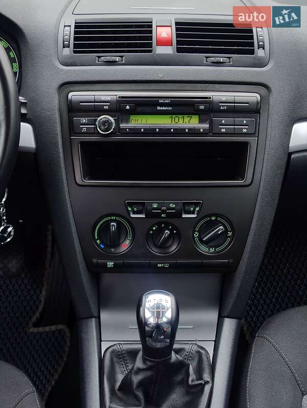 Універсал Skoda Octavia 2008 в Житомирі