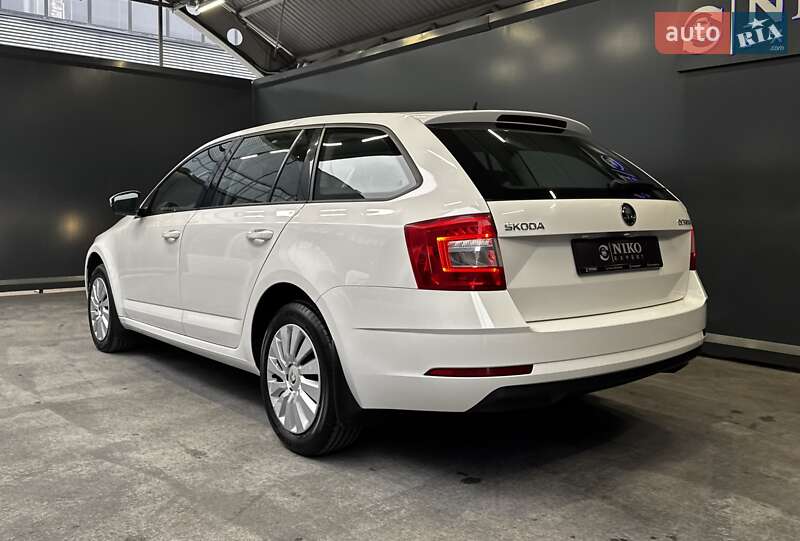 Универсал Skoda Octavia 2019 в Киеве