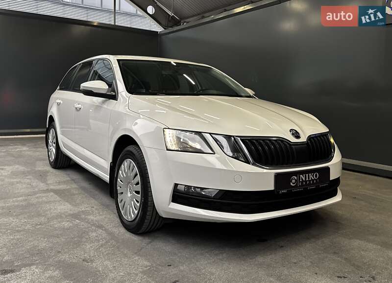 Универсал Skoda Octavia 2019 в Киеве