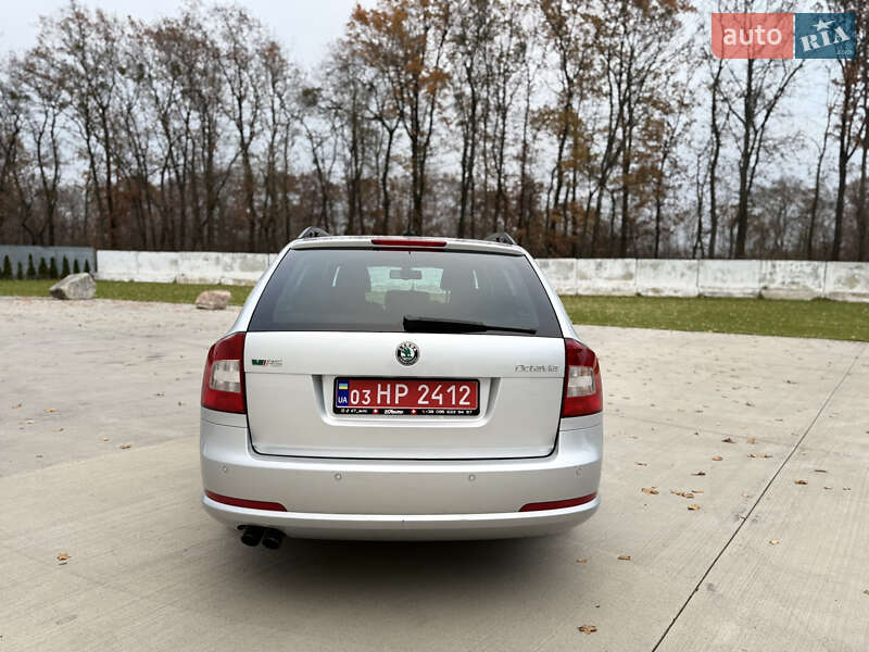 Универсал Skoda Octavia 2010 в Луцке фото 6 Универсал Skoda Octavia 2010 в Луцке