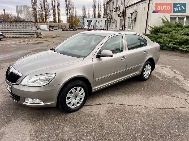 Лифтбек Skoda Octavia 2010 в Киеве фото Лифтбек Skoda Octavia 2010 в Киеве