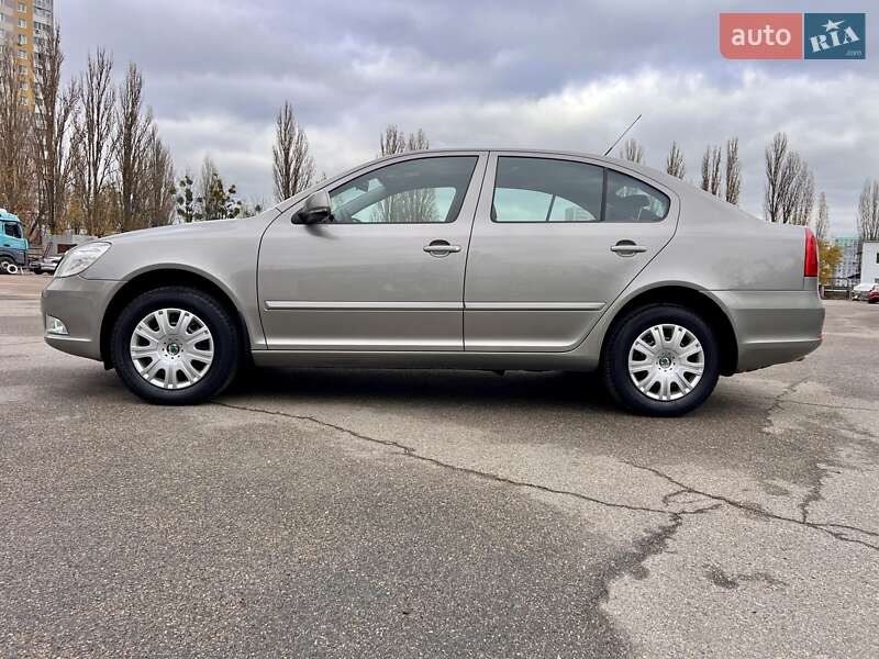 Лифтбек Skoda Octavia 2010 в Киеве фото 16 Лифтбек Skoda Octavia 2010 в Киеве