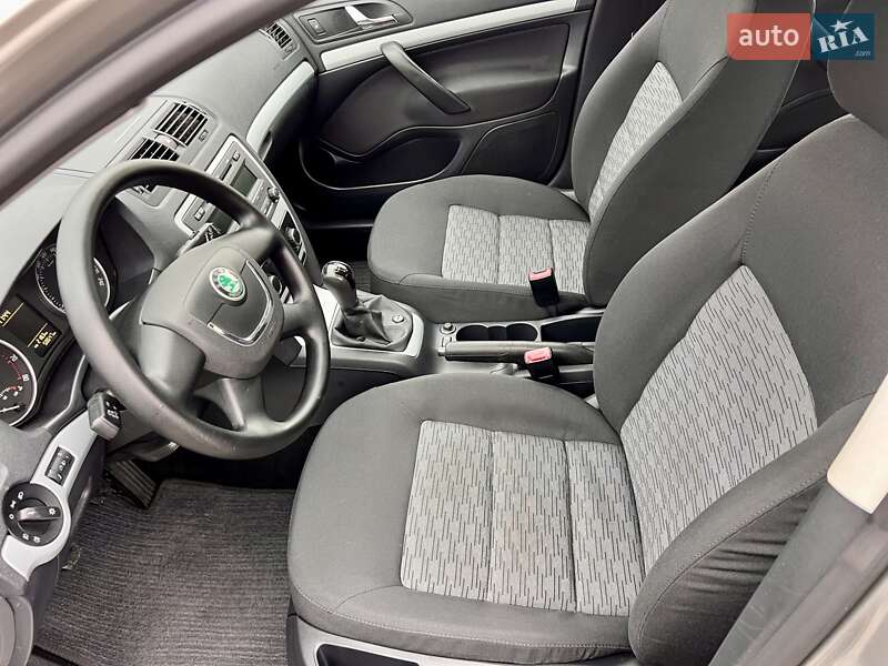 Лифтбек Skoda Octavia 2010 в Киеве фото 30 Лифтбек Skoda Octavia 2010 в Киеве