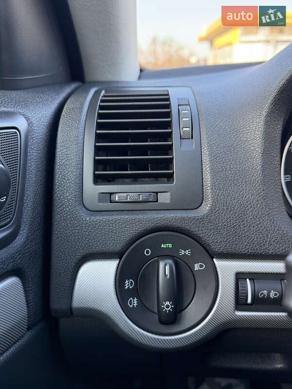 Универсал Skoda Octavia 2010 в Луцке