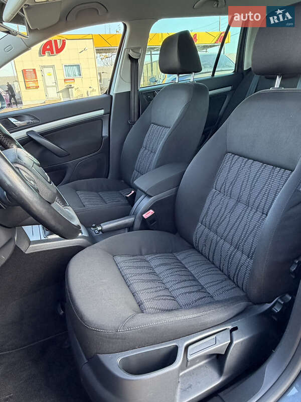 Универсал Skoda Octavia 2010 в Луцке