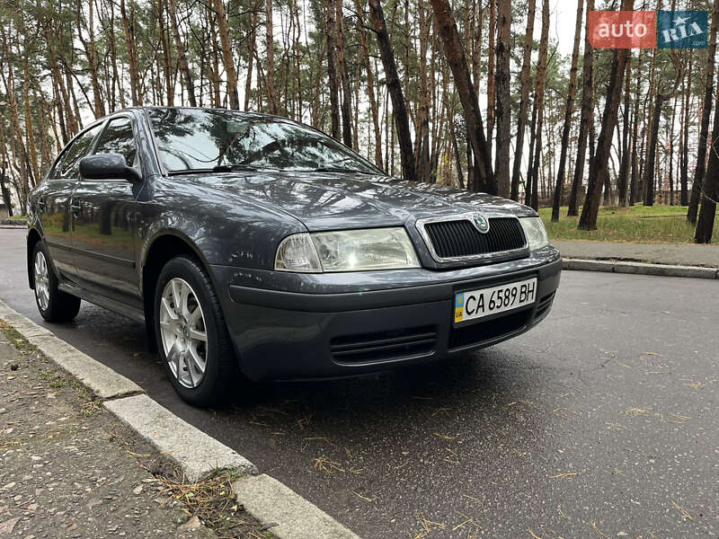 Лифтбек Skoda Octavia 2006 в Черкассах