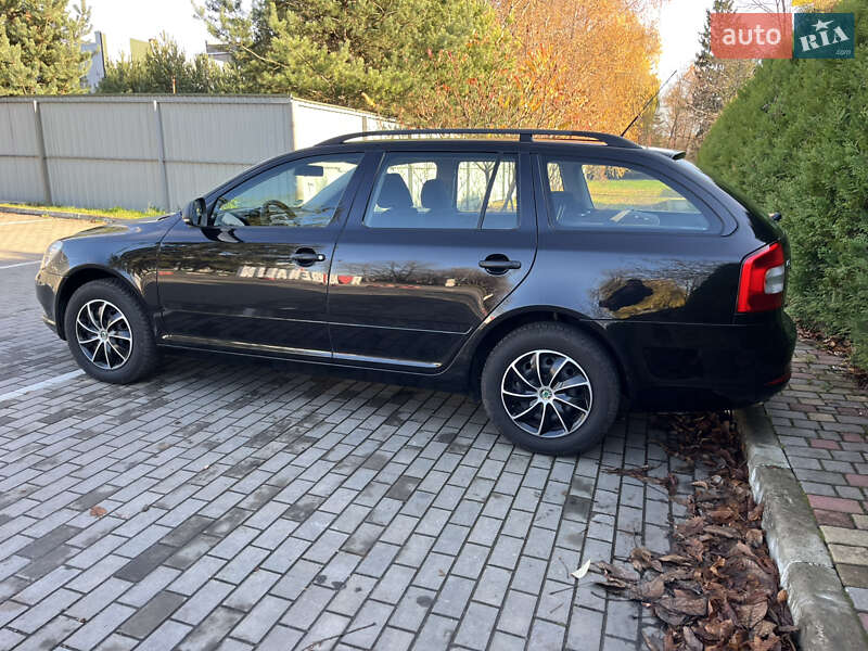 Универсал Skoda Octavia 2010 в Луцке