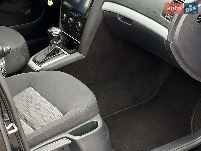 Универсал Skoda Octavia 2009 в Перечине