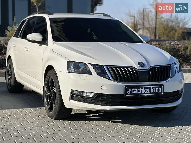 Універсал Skoda Octavia 2017 в Кропивницькому