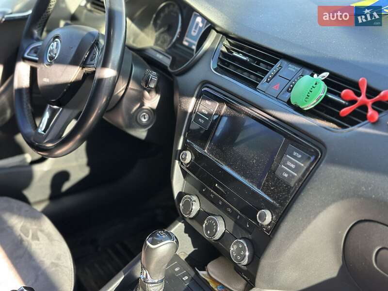 Універсал Skoda Octavia 2017 в Кропивницькому