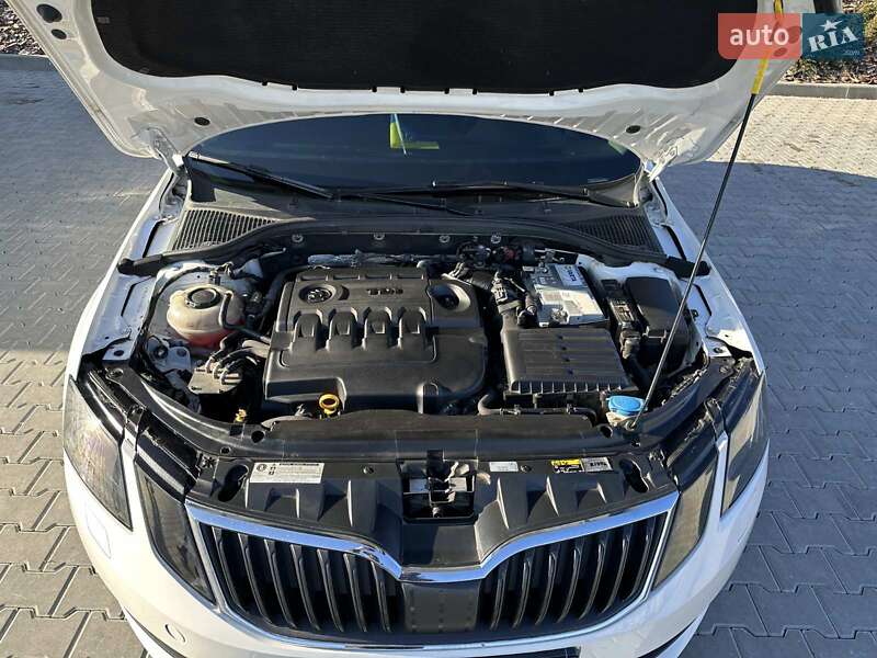 Універсал Skoda Octavia 2017 в Кропивницькому