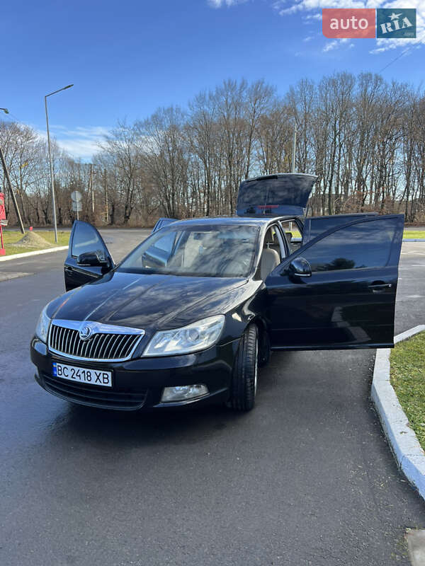 Универсал Skoda Octavia 2010 в Стрые